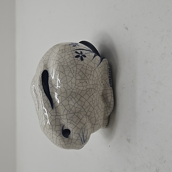 Dedham Pottery / Potting Shed 2 1/4 in. Bunny - Picture 2 of 5